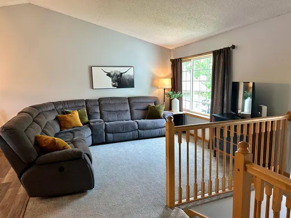211 Florence AVE S, Annandale, MN 55302