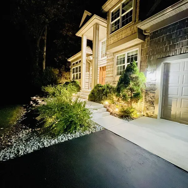 5132 Oxbow PL, Champlin, MN 55316