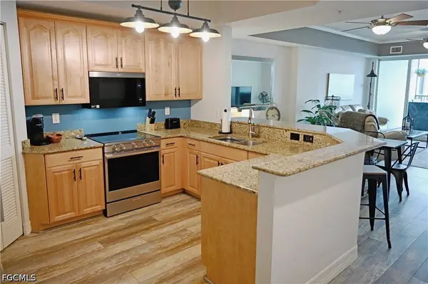 2797 1st ST #1305, Fort Myers, FL 33916
