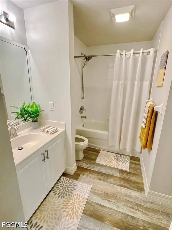 2797 1st ST #1305, Fort Myers, FL 33916