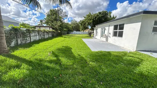 1140 NW 111TH ST, Miami, FL 33168