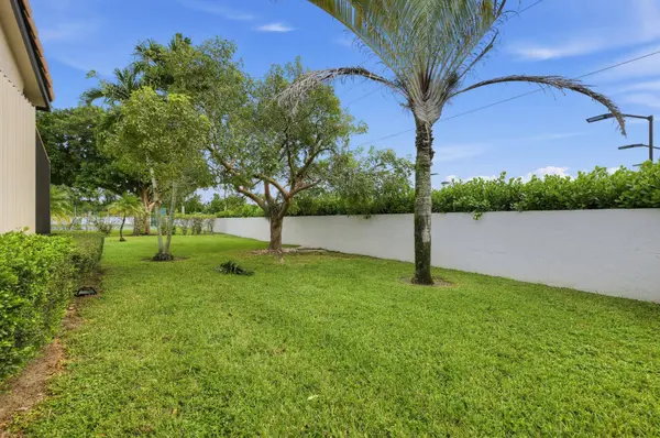 4330 SHERWOOD FOREST DR, Delray Beach, FL 33445