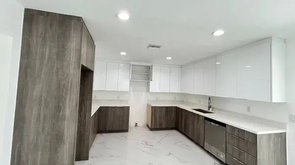 1140 NW 111TH ST, Miami, FL 33168