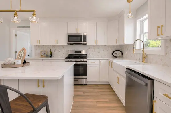 66 Beachhurst, North Cape May, NJ 08204