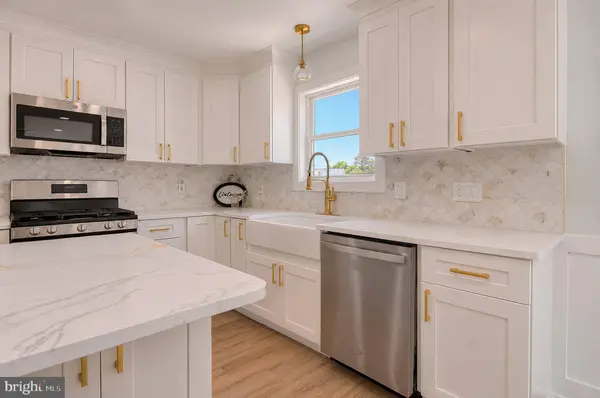 66 BEACHHURST, Cape May, NJ 08204