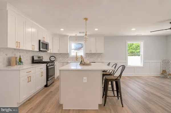 66 BEACHHURST, Cape May, NJ 08204