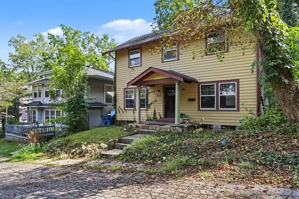 915 Walwood Place, Kalamazoo, MI 49007