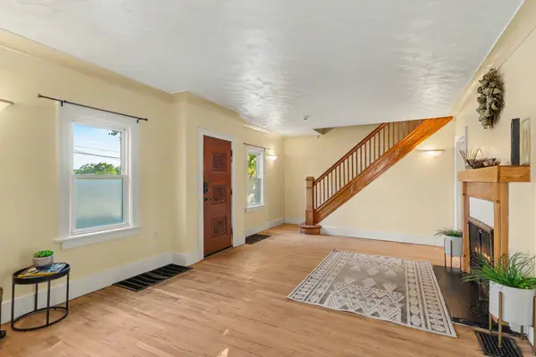 424 W Cork Street, Kalamazoo, MI 49001