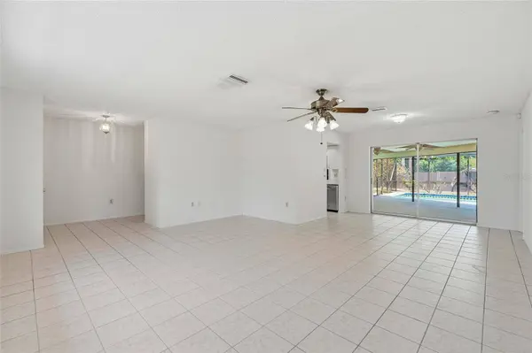 290 MOUNT VERNON DR, Venice, FL 34293
