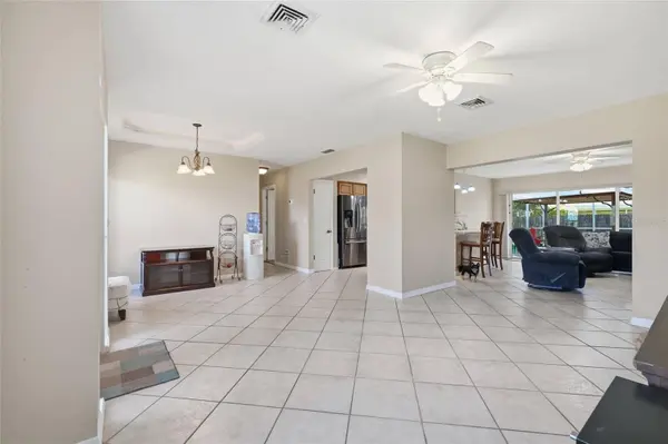 630 DARWIN RD, Venice, FL 34293