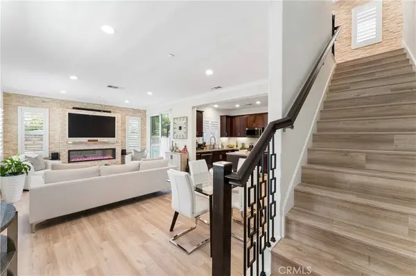 21713 Bene, Saugus, CA 91350