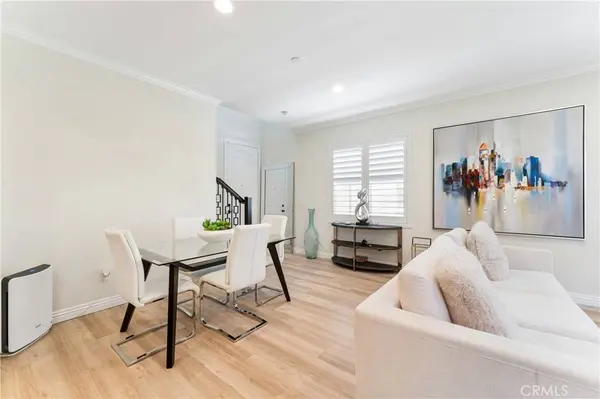 21713 Bene, Saugus, CA 91350