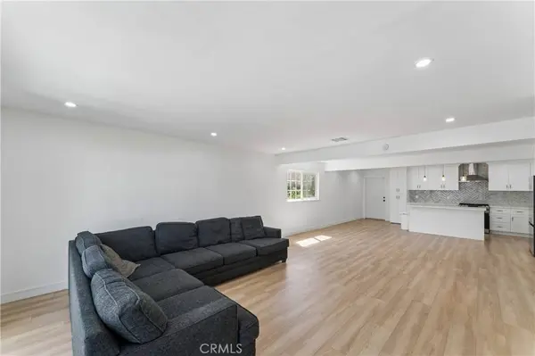 26410 Gimlet, Newhall, CA 91321