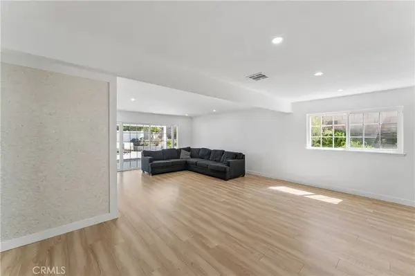 26410 Gimlet, Newhall, CA 91321