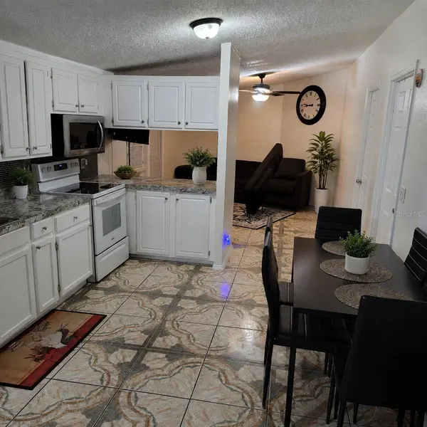 7494 CHARLIN Pkwy, Orlando, FL 32822