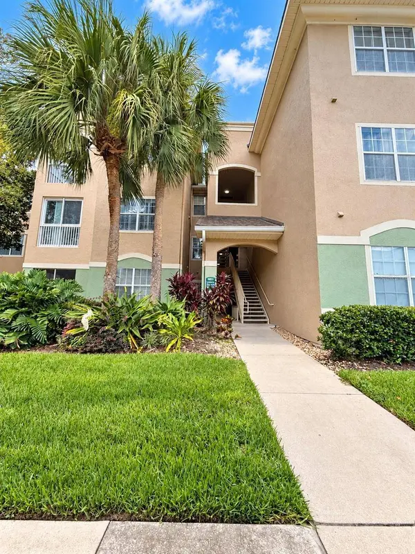 4881 CYPRESS WOODS DR #3104