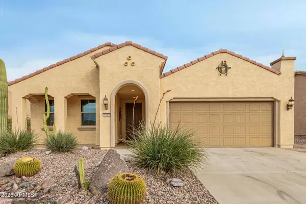 3877 N SMITHSONIAN Drive