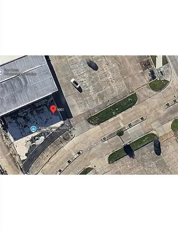 9001 W JUDGE PEREZ DR, Chalmette, LA 70043
