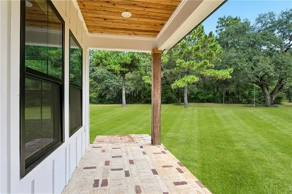 76129 LA-1083 HWY, Covington, LA 70435