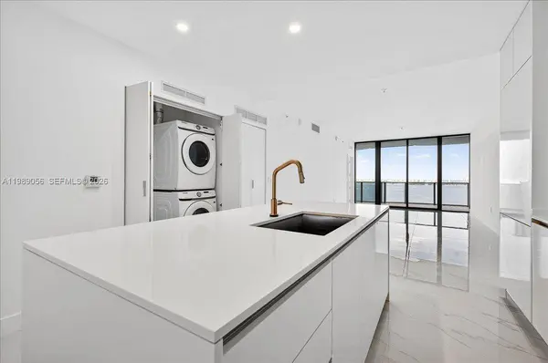 700 NE 24 #2606, Miami, FL 33137