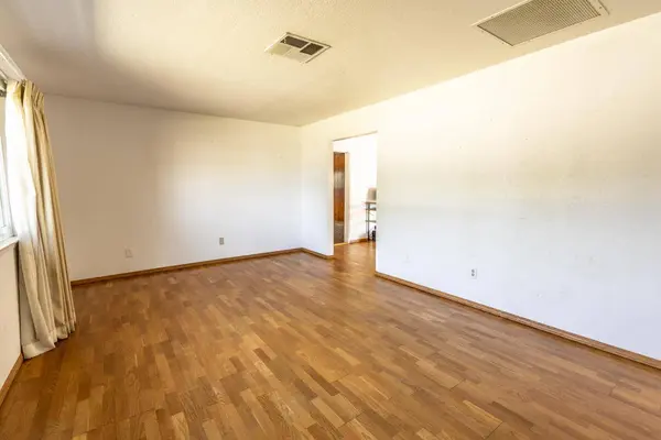1724 Letts AVE, Corcoran, CA 93212