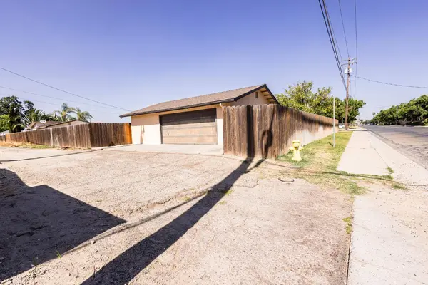 1724 Letts AVE, Corcoran, CA 93212