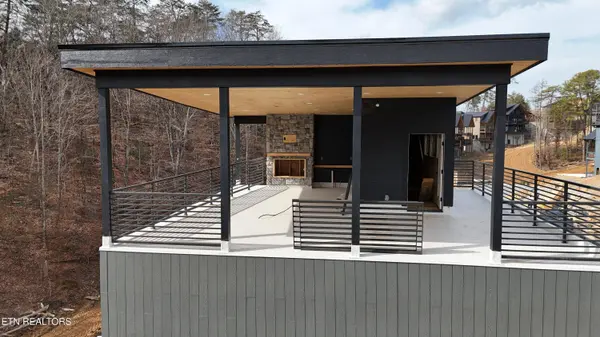 444 Hatchet WAY, Pigeon Forge, TN 37863
