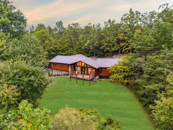 3430 Lillie Blvd, Pigeon Forge, TN 37876