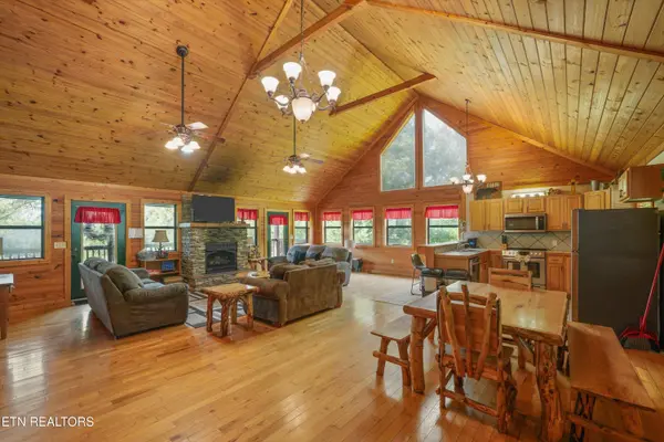 1583 Nicoha Blvd, Sevierville, TN 37876