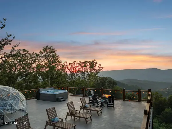 2525 Angelos Mountain WAY, Pigeon Forge, TN 37862