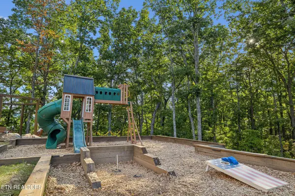 2520 Angelos Mountain WAY, Pigeon Forge, TN 37862