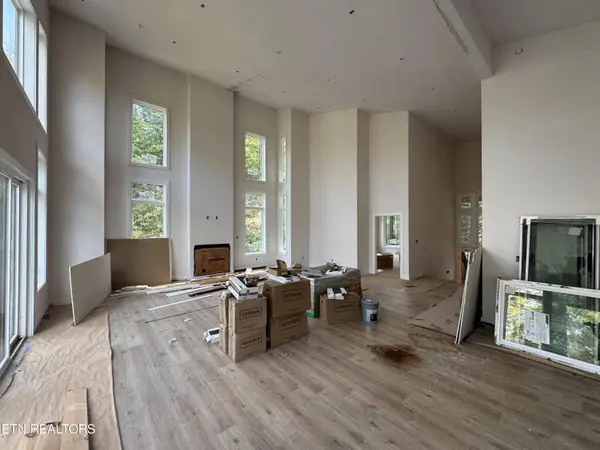 1637 Bench Mountain WAY, Sevierville, TN 37862