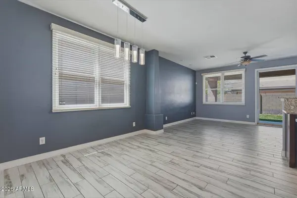 2246 E Fraktur Road, Phoenix, AZ 85040
