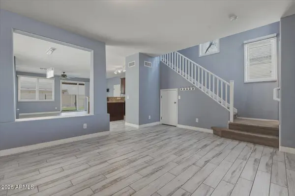2246 E Fraktur Road, Phoenix, AZ 85040