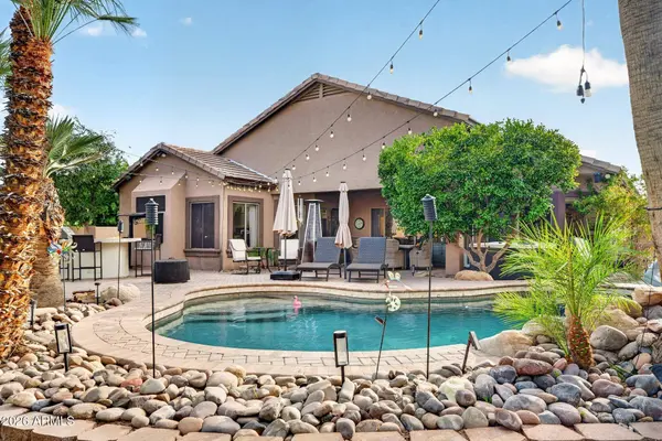 995 S PUEBLO Street, Gilbert, AZ 85233