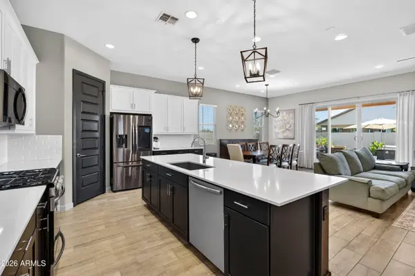 32649 N WOODSIDE Drive, San Tan Valley, AZ 85143