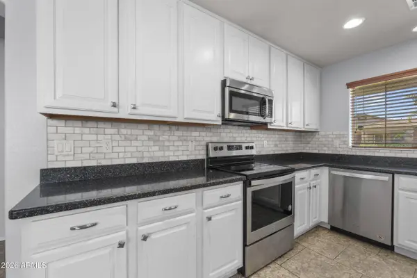 6517 W YELLOW BIRD Lane, Phoenix, AZ 85083