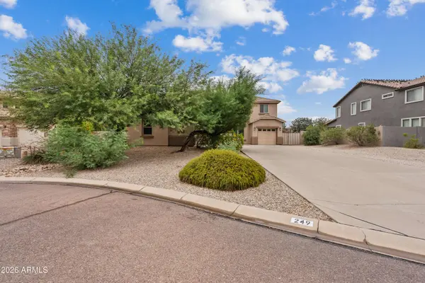 249 E PASO FINO Way, San Tan Valley, AZ 85143