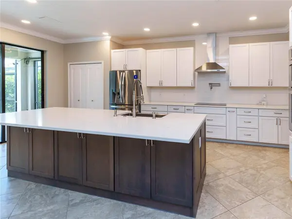 1588 VIZCAYA LN, Naples, FL 34113