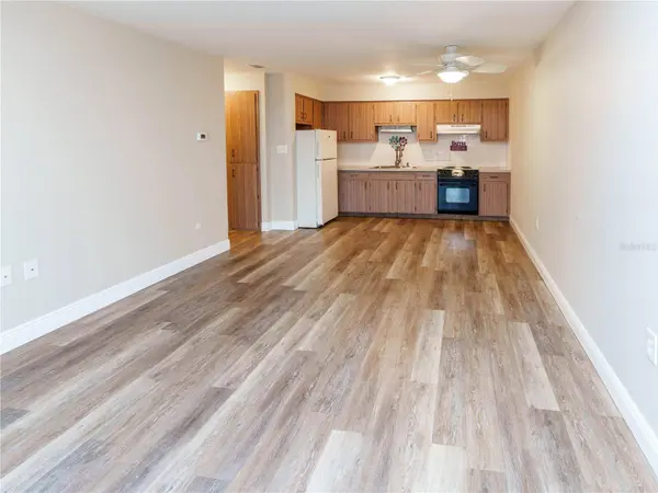 4318 TAHITIAN GARDENS CIR #F, Holiday, FL 34691