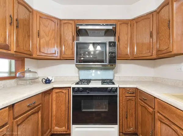 1306 E 88th PL, Chicago, IL 60619