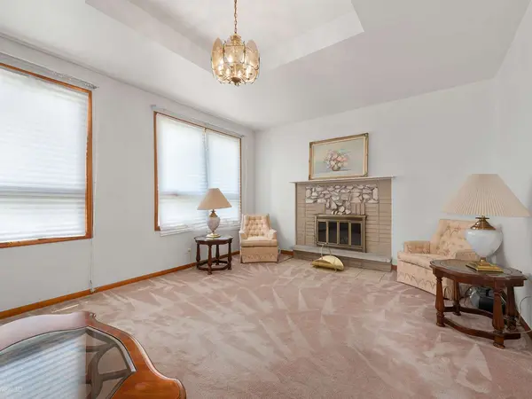 1306 E 88th PL, Chicago, IL 60619