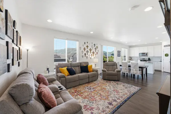 1569 E 3175 N, Layton, UT 84040-7325
