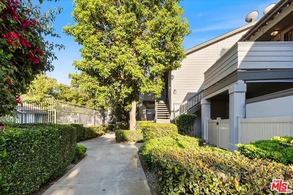 883 W 34th St #M, Long Beach, CA 90806