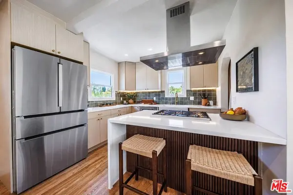 4325 Price St, Los Angeles, CA 90027