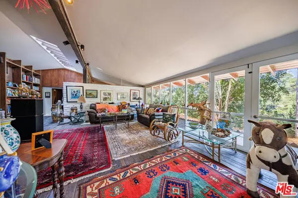 2509 Roscomare Rd, Los Angeles, CA 90077