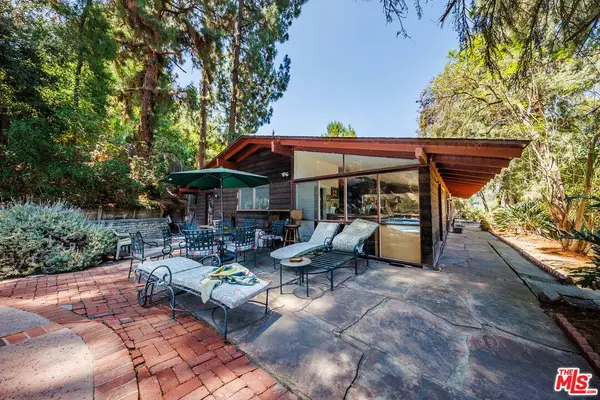 2509 Roscomare Rd