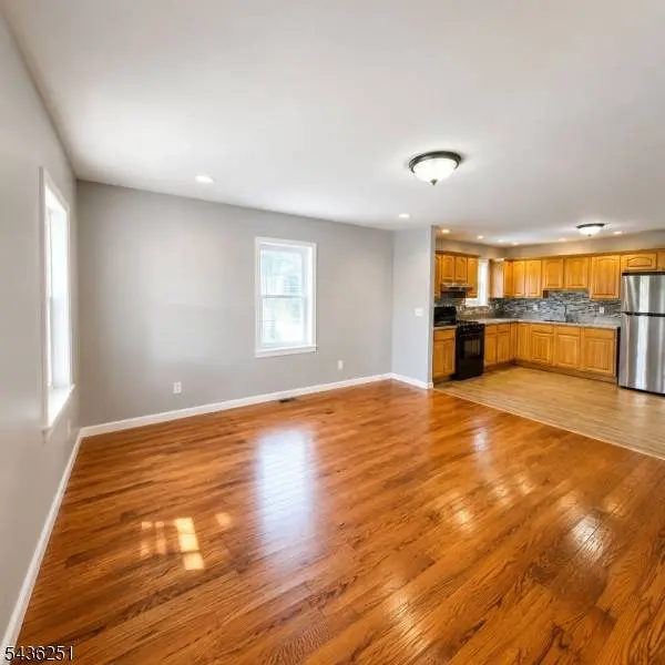 13 Talbot St #1, Montclair Twp., NJ 07042