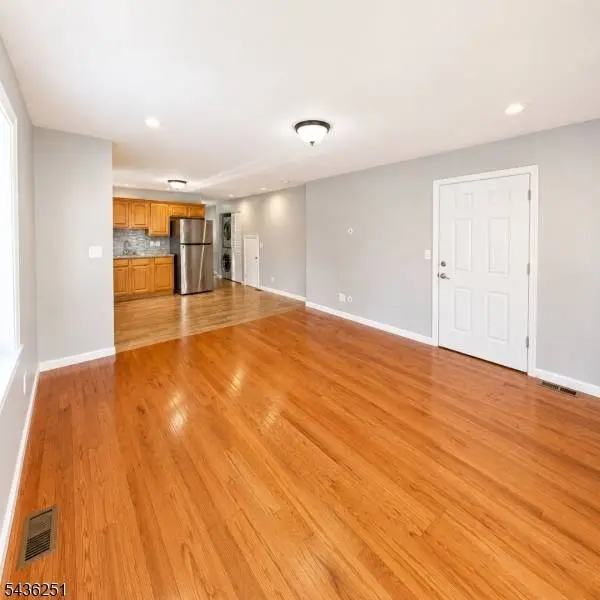 13 Talbot St #1, Montclair Twp., NJ 07042