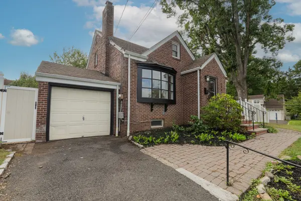 303 Huntington Rd, Union, NJ 07083-7943
